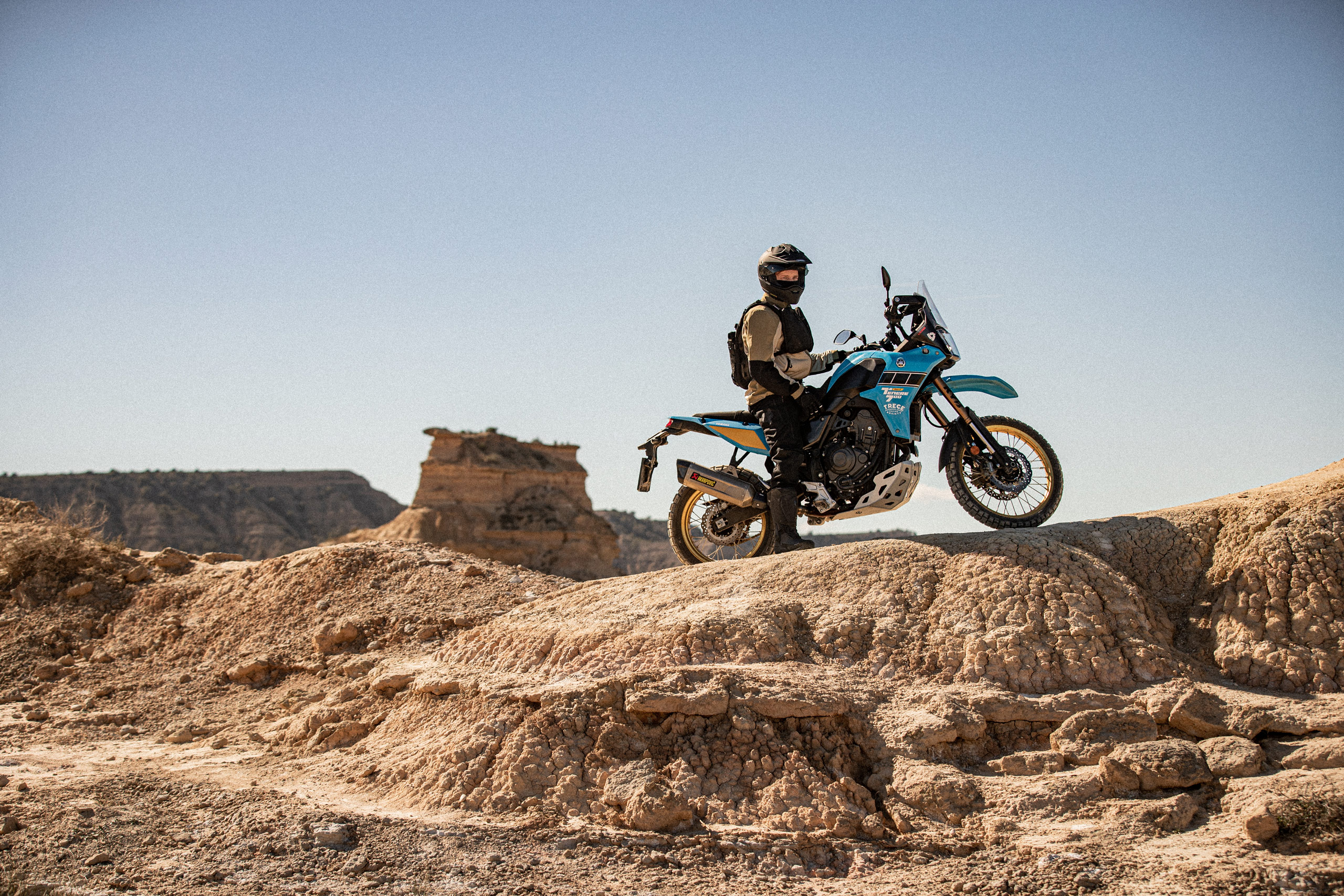 shoei_hornet-adv-06_panorama_02